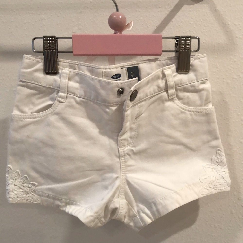 Toddler White shorts